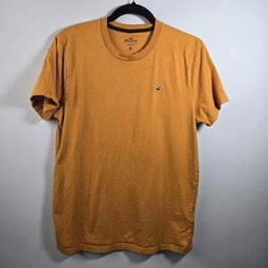 Hollister Men's Mustard T-Shirt